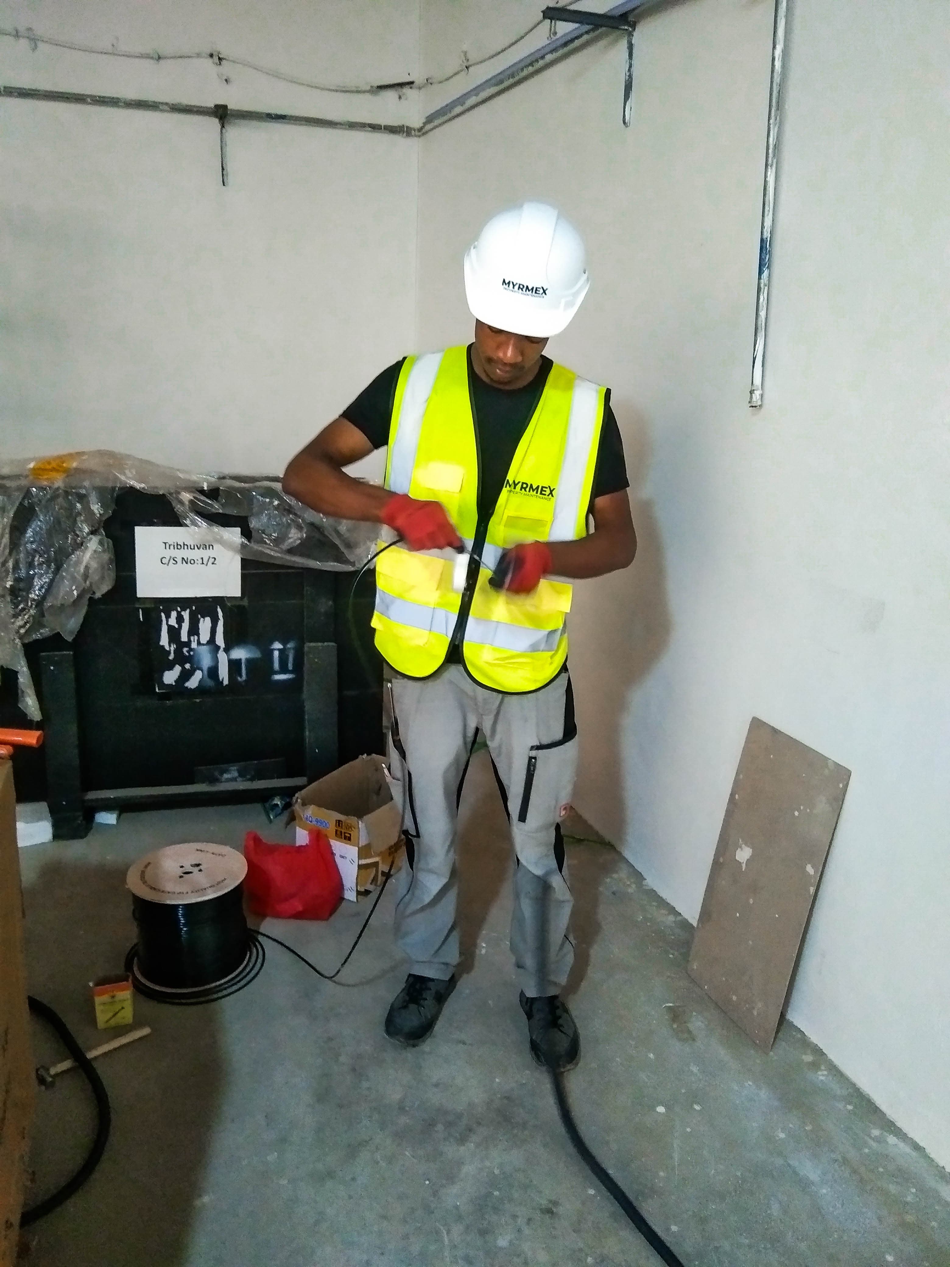 Myrmex certified technician at work